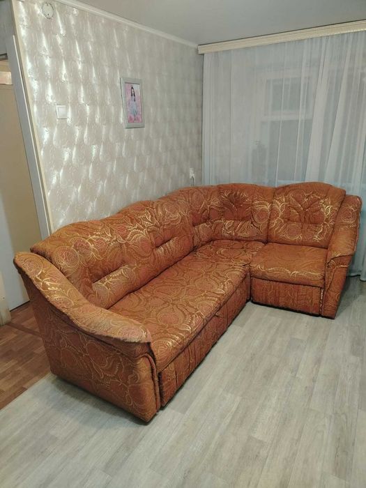 Отдам диван даром