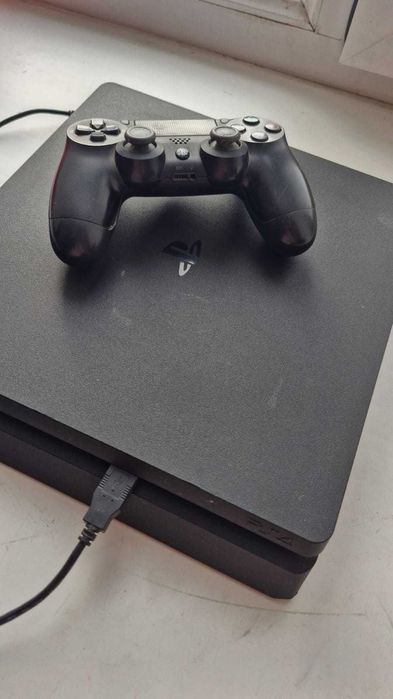 Playstation 4 Slim