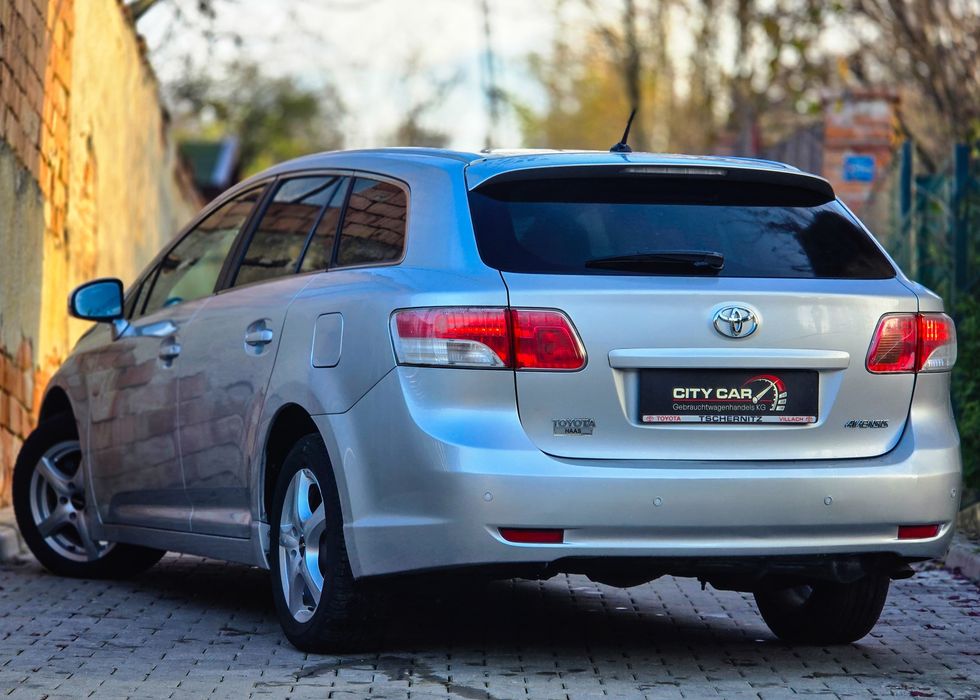 Toyota Avensis 2009 2,0 diesel 126cp Euro5 distributie pe lant