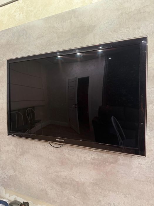 Телевизор  самсунг