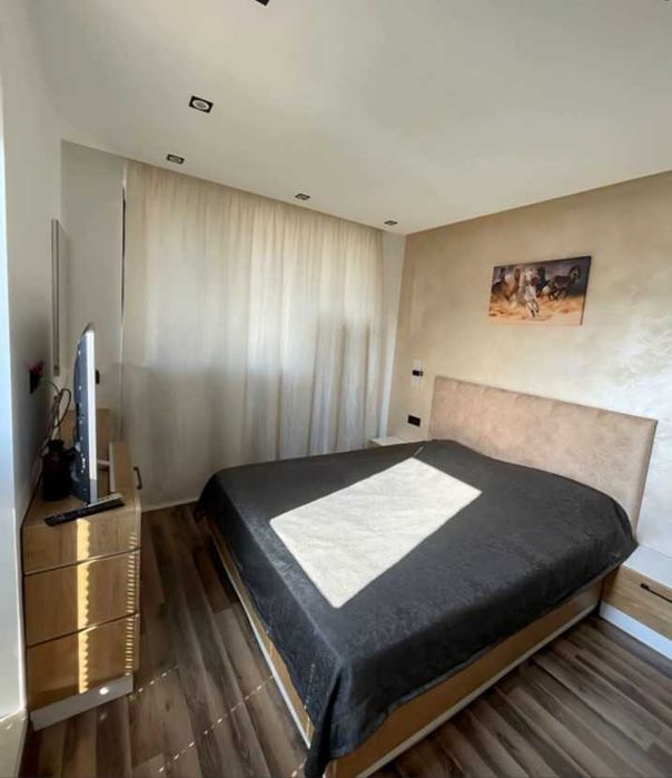 Тристаен апартамент под наем Кръстова вада