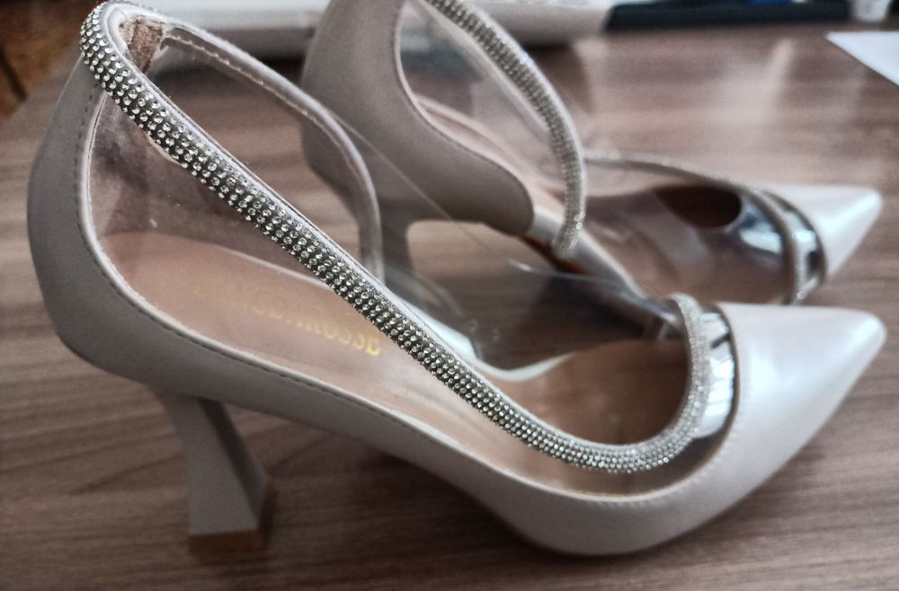 Продам Туфли женские