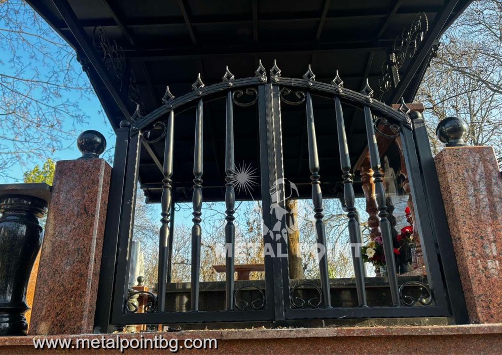 Метални порти и огради