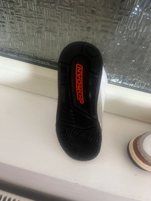 Vand jordan 3 fără cutie