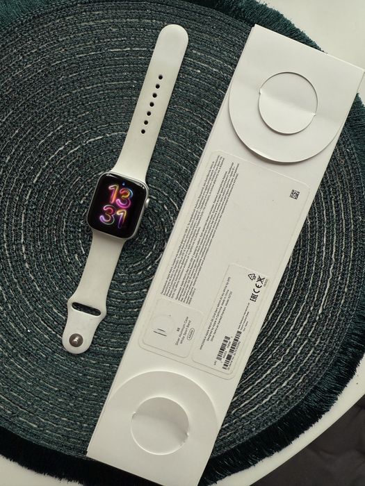 Apple Watch SE второго поколения