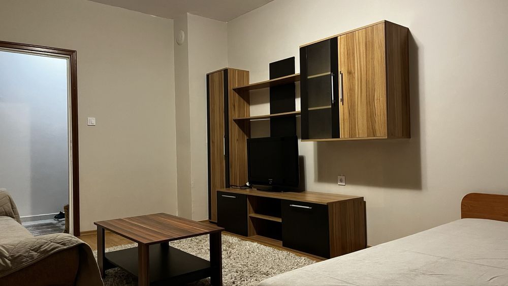 Дава се под наем Двустаен апартамент в Бургас, Братя Миладинови - 51 кв.м за 348.84 € - Снимка #2