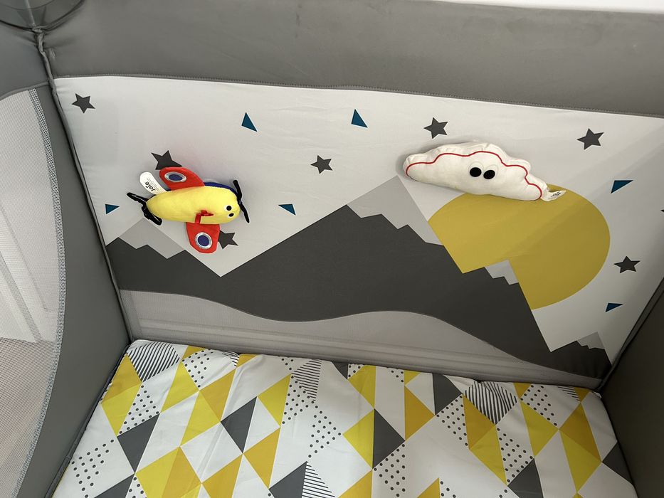 Tarc de joaca pentru bebelusi Joie Cheer Little Explorer