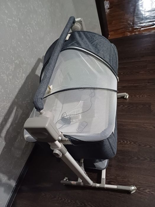 Колыбель, кровать с автоукачивания