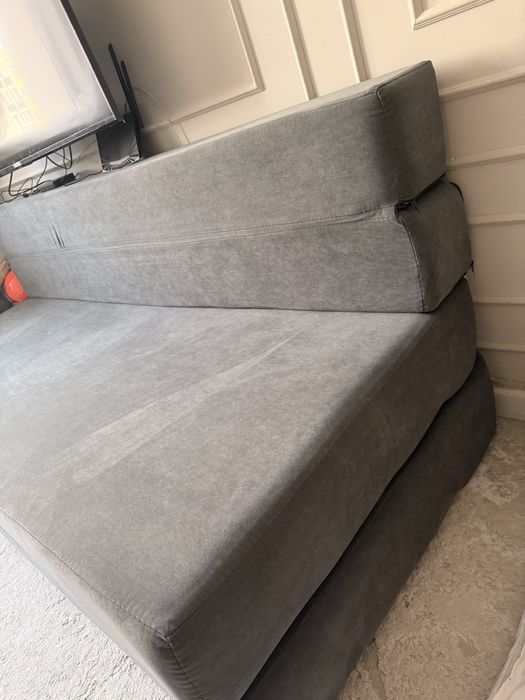 Диван бескаркасный б/у