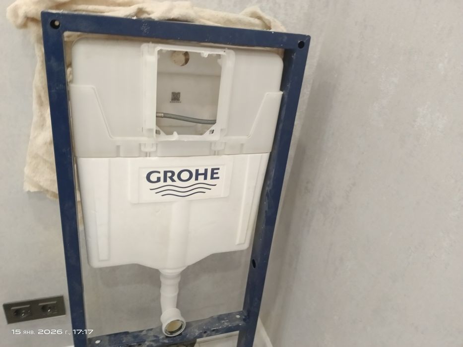 Инсталляция в заборе