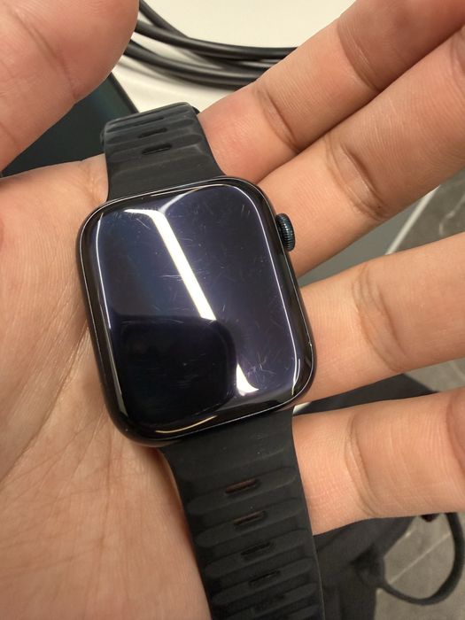Продам apple watch series 8 45mm