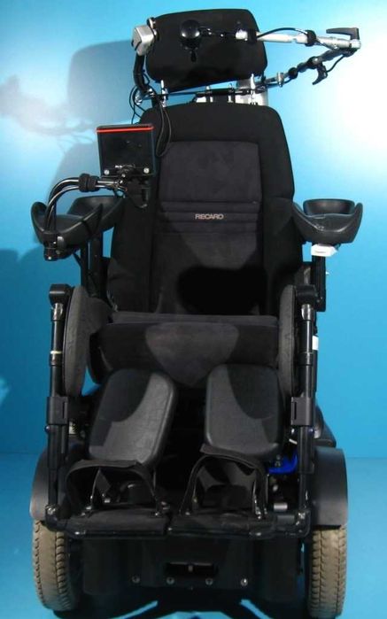 Carucior electric actionat cu gura Otto Bock C1000