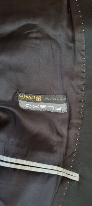 Vand costum barbatesc ,marimea l,purtat o singura data