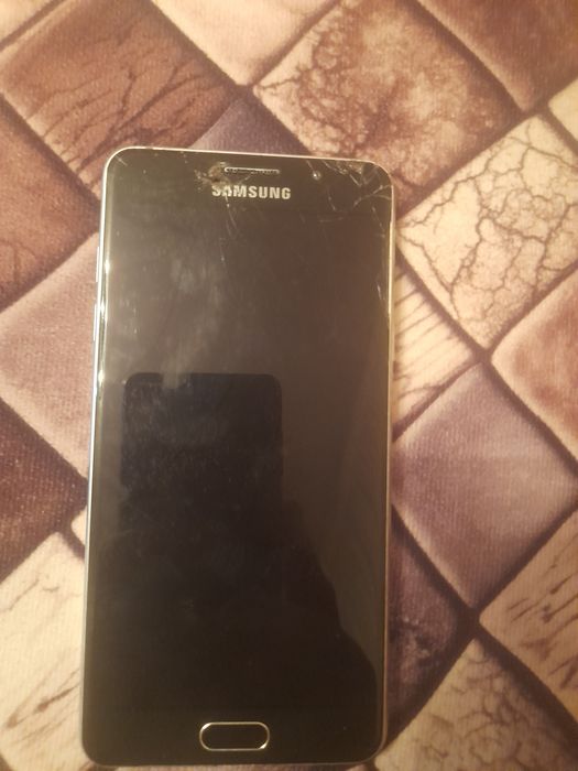 Продаётся сасмсунг а5