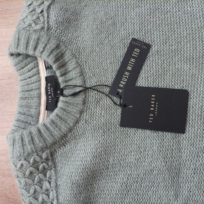 JOOP/Ted Baker merino M/L размер оригинален мъжки пуловер