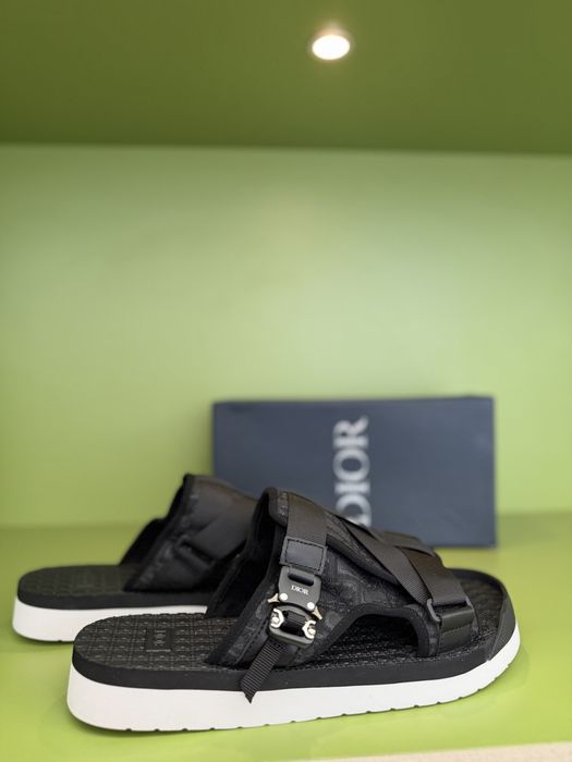 Dior Slide 45.