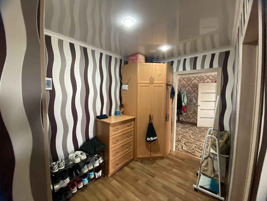 Продам четырёхкомнатную квартиру