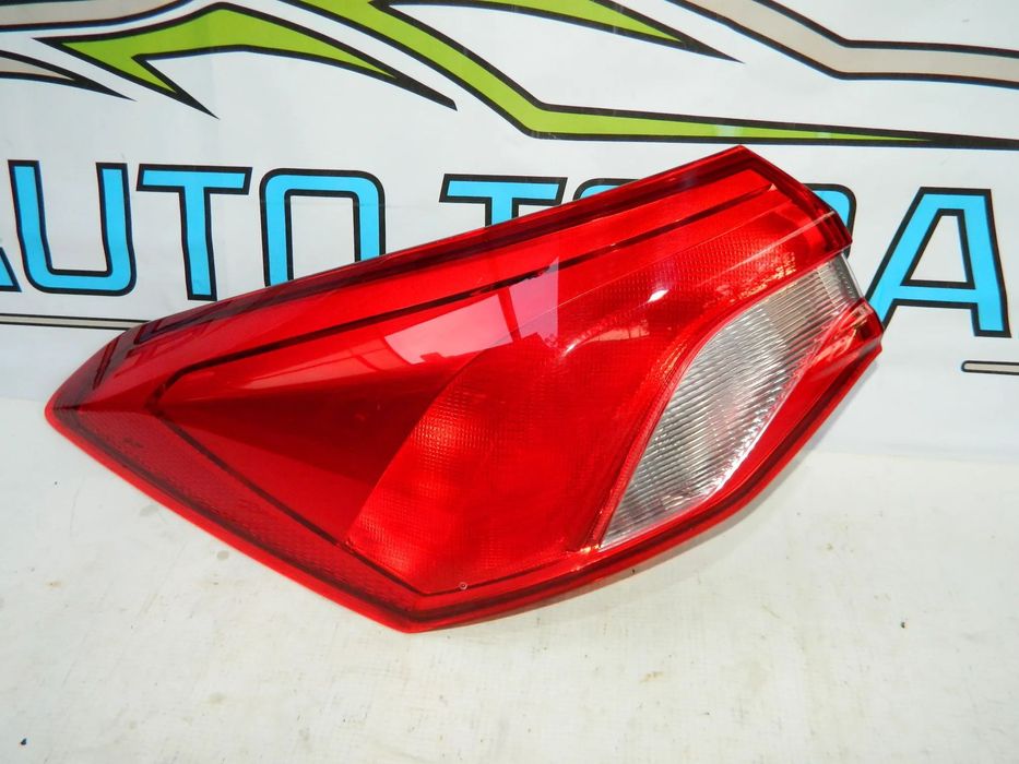 Stop stanga Ford Focus MK4 Berlina model 2018-2021 cod JX7B-13405-AF
