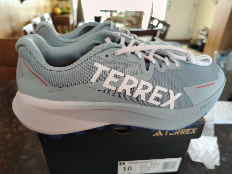 Продавам Skcechers Concept 3 и Adidas Terex Continental-140лв