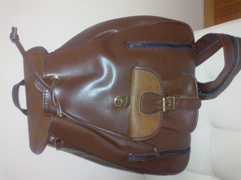 Раничка от еко кожа чисто нова неупотребявана