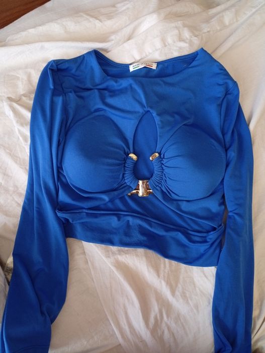 Блузка с дълъг ръкав до пъпа