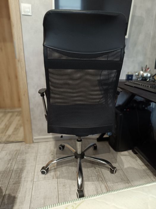 Офис Стол в добро състояние