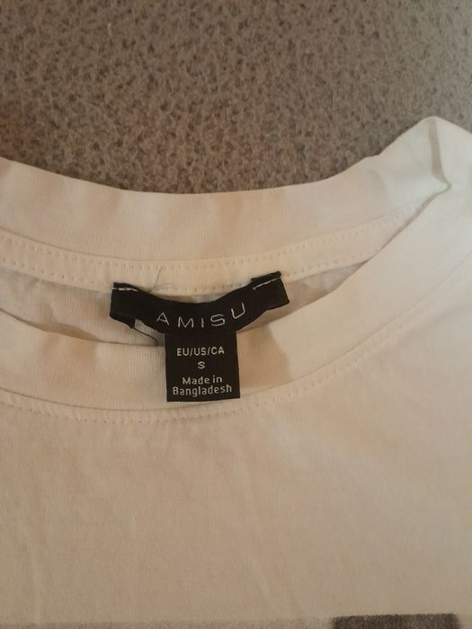 Бяла тениска с надпис