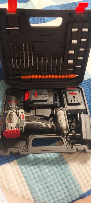 Продам шуруповерт