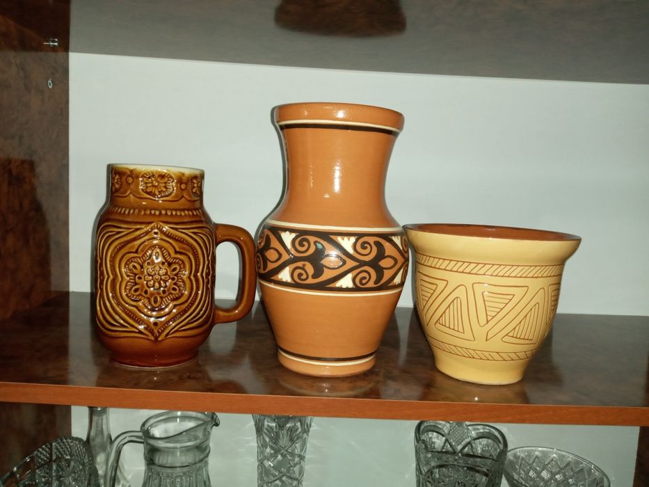 Глиняный горшок