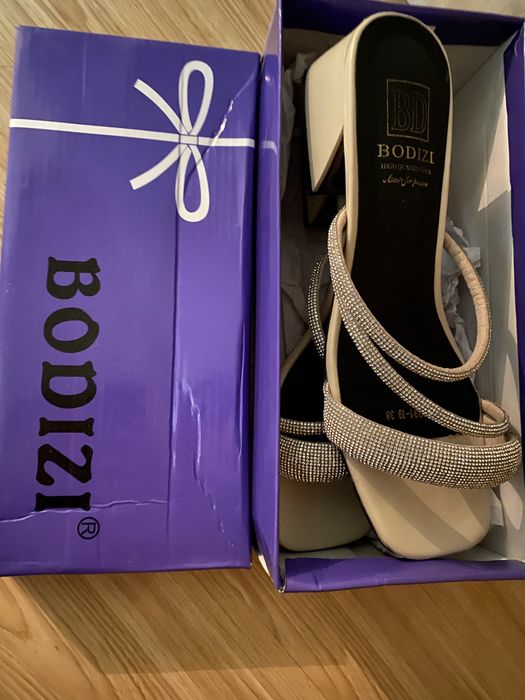 Женская обувь