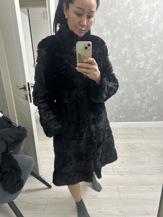 Шуба норковая черная