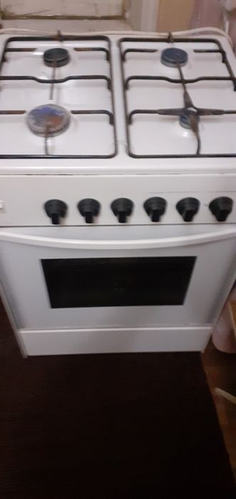 Продается  газ  плита