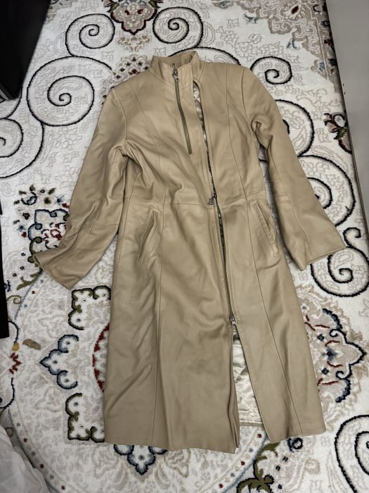 Продам дубленку мужскую,женскую, детскую куртки ,плащи б/у 30-50 тг