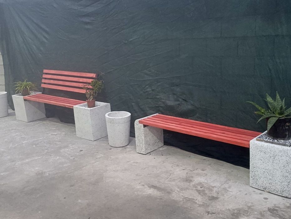 Скамейке вазон урна кашпо