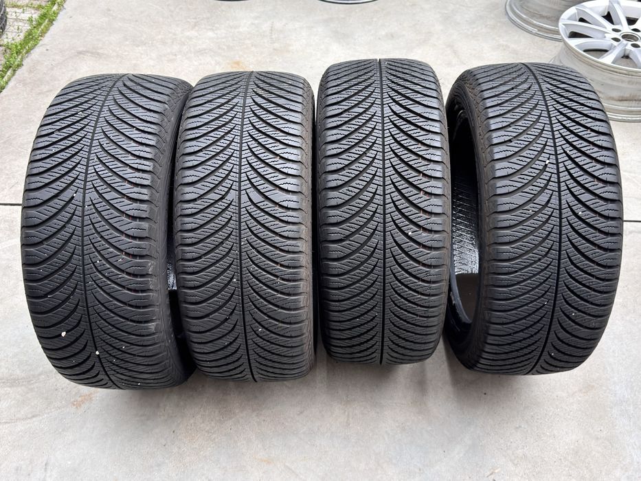 215/50/R17 Goodiyear Vector 4бр всесезони dot1122