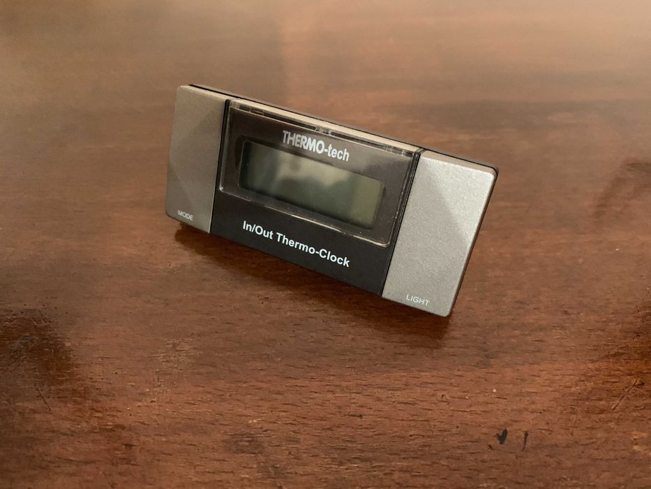 Часовник будилник метео станция термометър подсветка - 2 броя