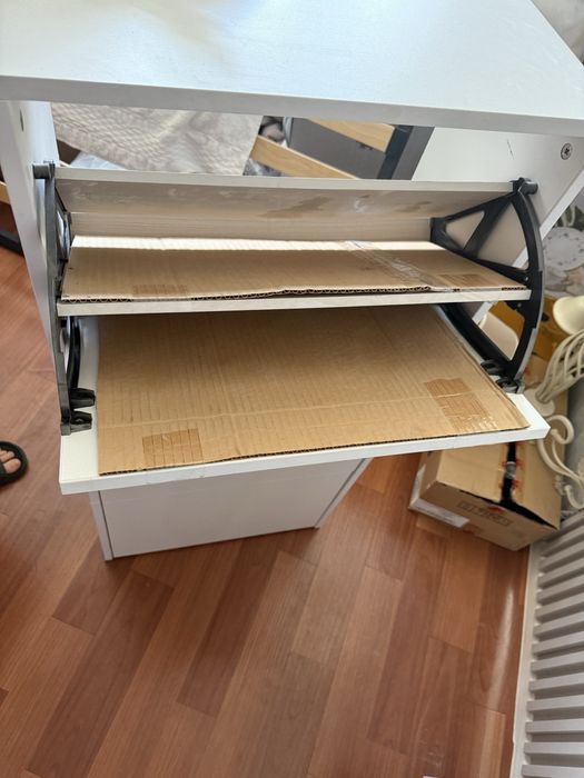 Обувница почти новая