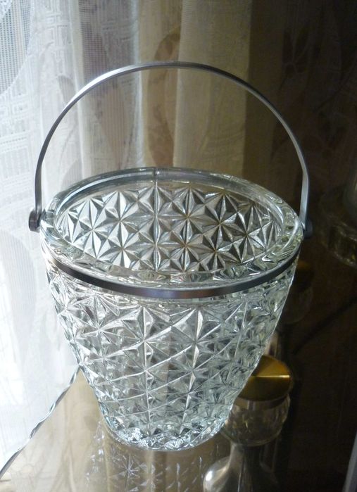 Продам . Вазочка ведёрко.  Винтаж. СССР