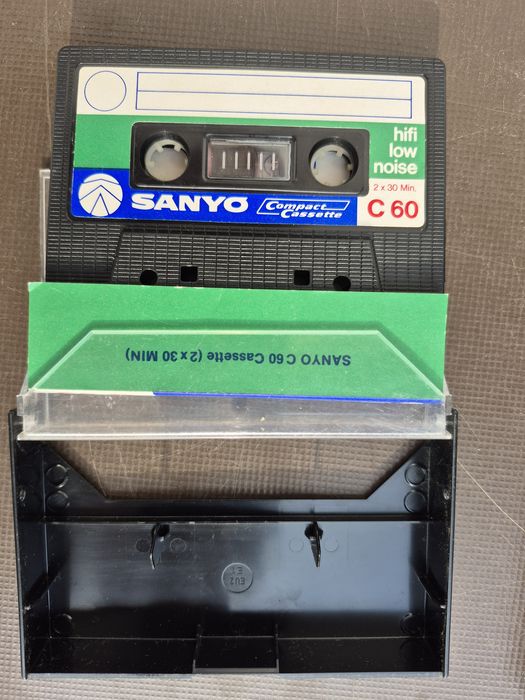 Vând 10 casete audio originale Sanyo & Sony muzica Grecesca & clasica  de 12-60-90 minute foarte bune pentru reinregistrare