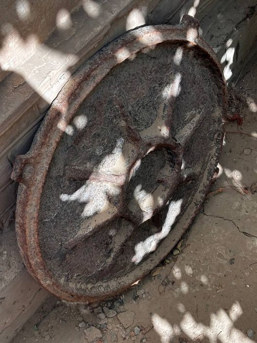 Колодец с крышкой