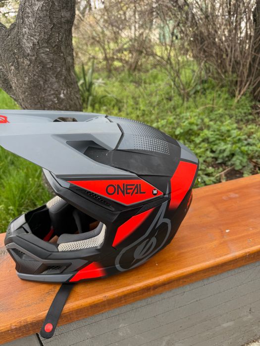 Каска на кросов мотор Oneal