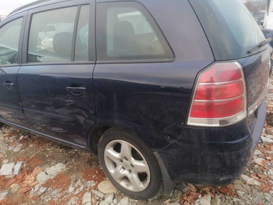 Vând piese Opel zafira 1.9 cdti injectoare planetare faruri stopuri cu