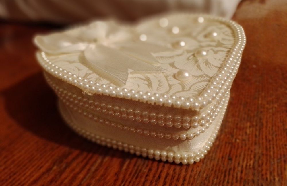 Shkatulka ajiyib va bejirim