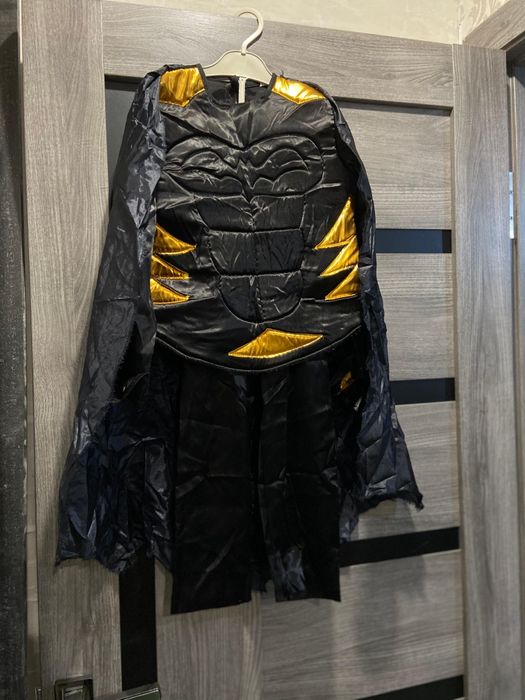 Продаются новогодние костюмы