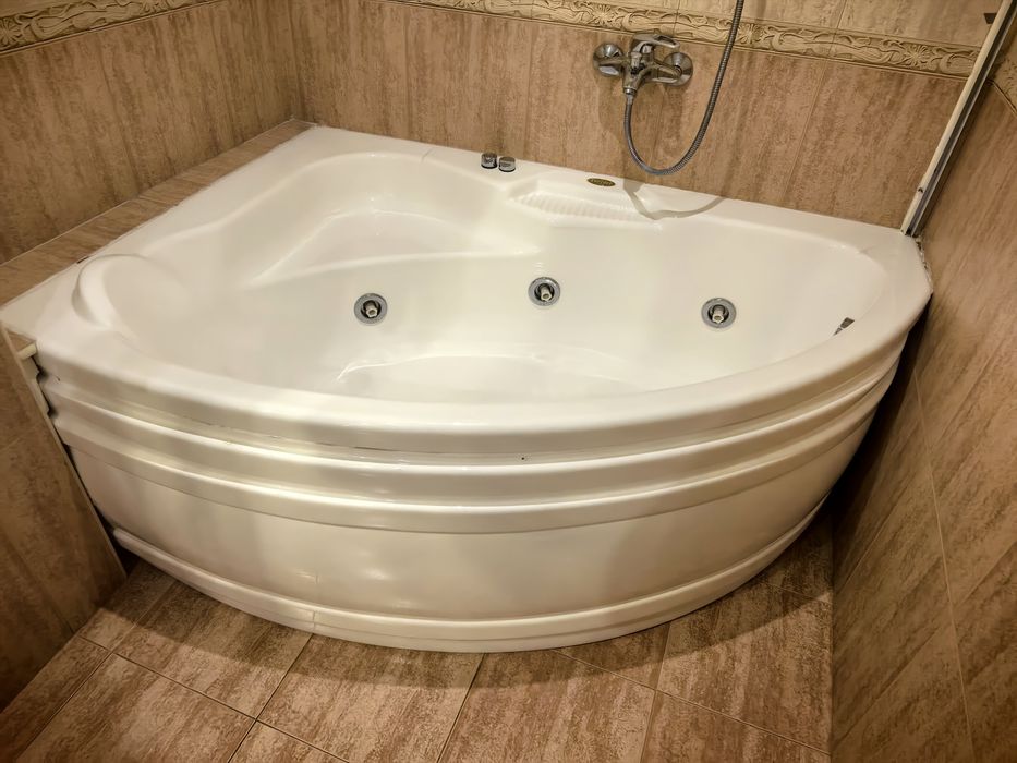 Хидромасажна вана Ferrari Bathline