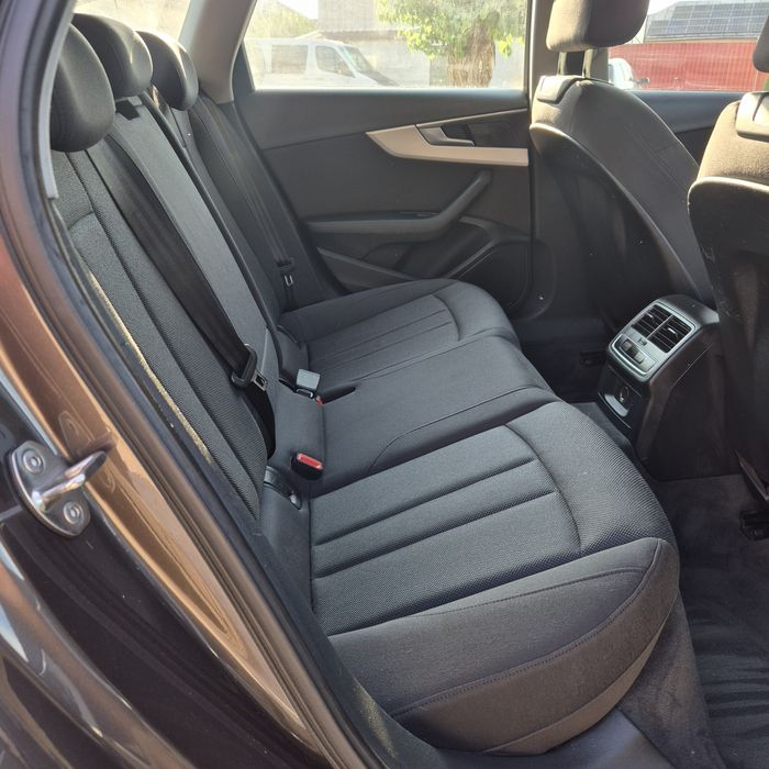 Vand Audi A4 Moka Brown