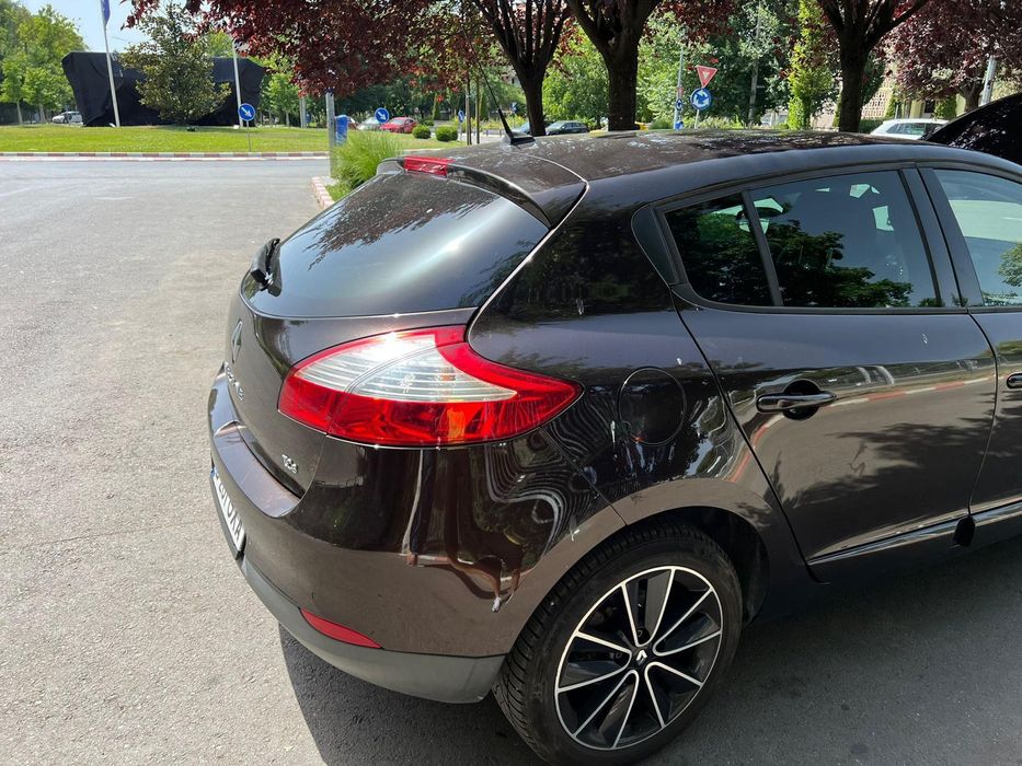 Renault Megane 2012, manual 1.2 benzină