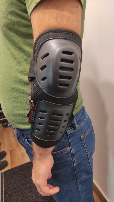 Cotiere / protectii coate moto / bicicleta reglaj elastic