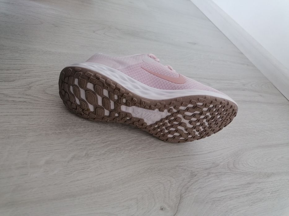 Маратонки Nike Revolution 6 NN