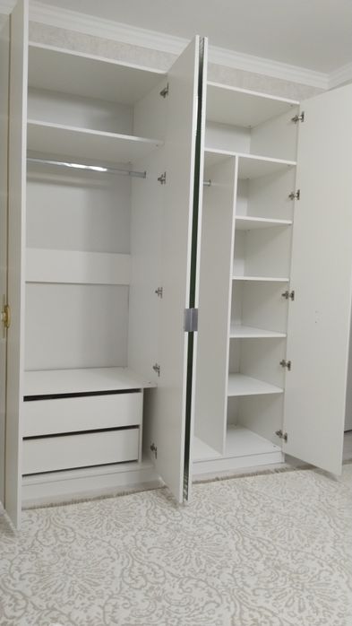 Продается шкаф белый